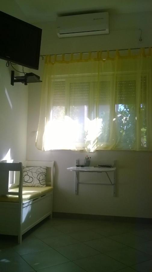Apartman Renata Omiš Exterior foto